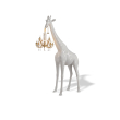 giraffe-in-love-m-floor-lamp-qeeboo-smart-modern-interior-design