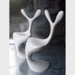 ypsilon-chair-fluid-futuristic-shape-modern-design
