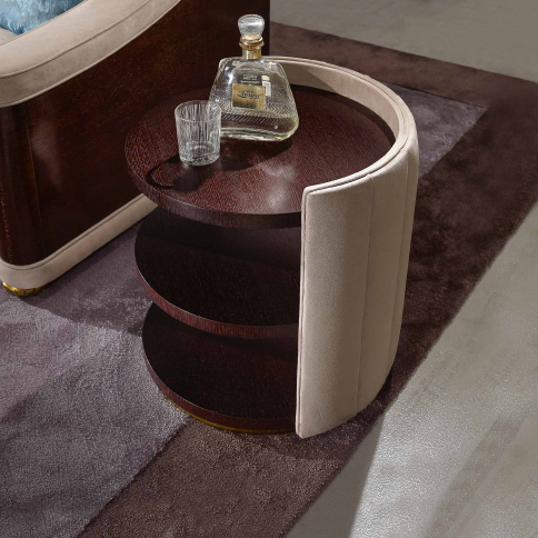 AUC Accent Table