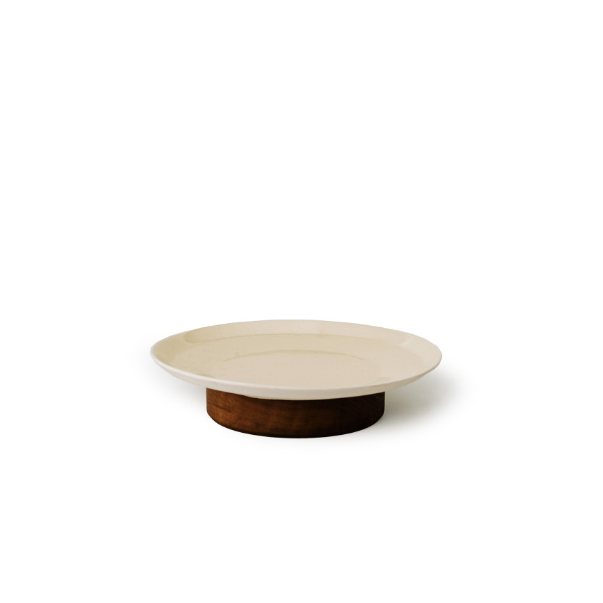 serving-plate-with-stand-stilleben-modern-italian-design