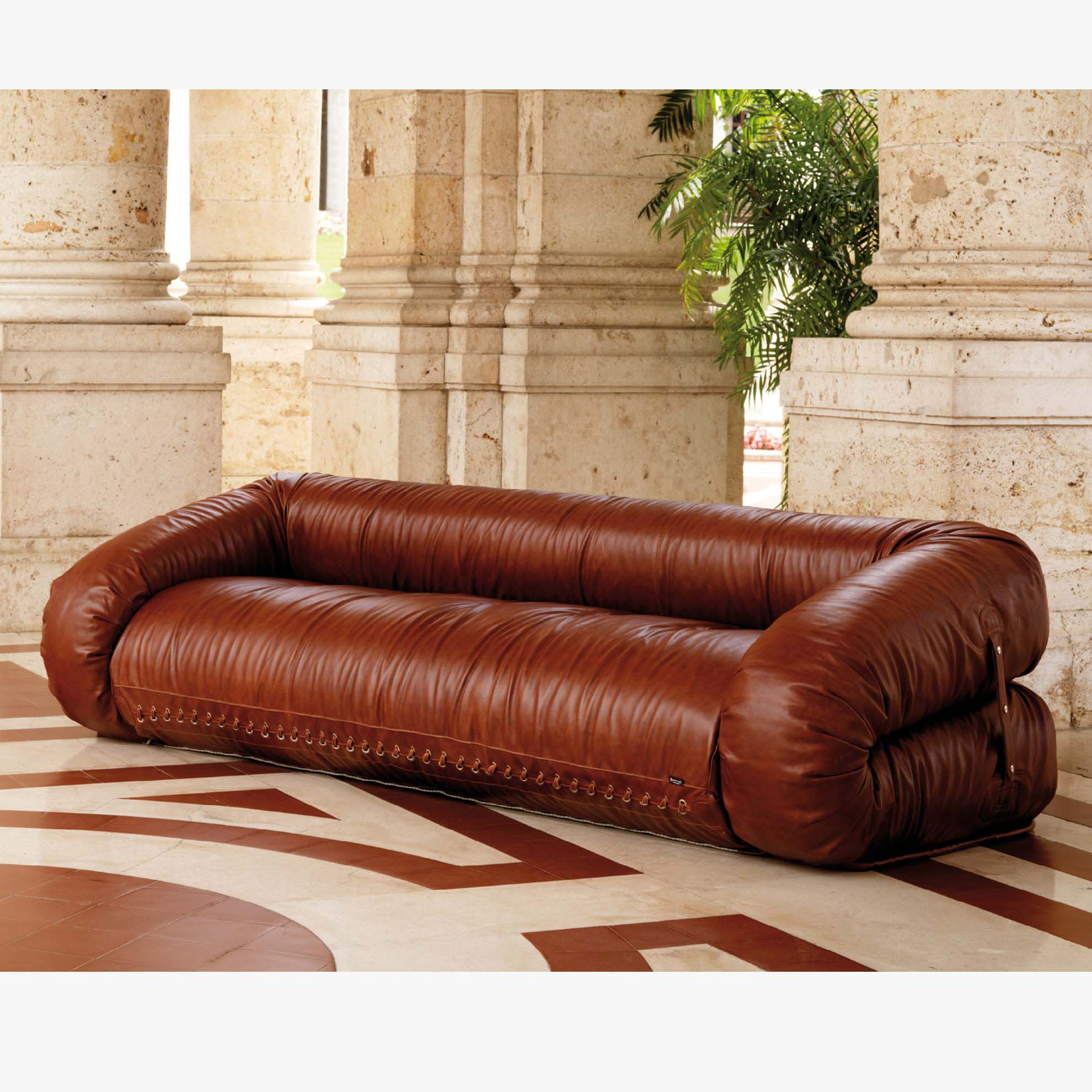 Anfibio Sofa By Giovannetti Designer